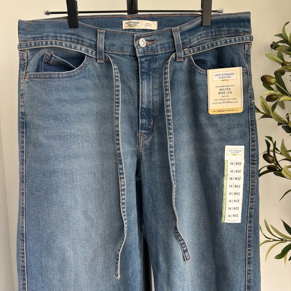 • [Levi’s] Heritage Wide Leg • - Picture 2 of 11